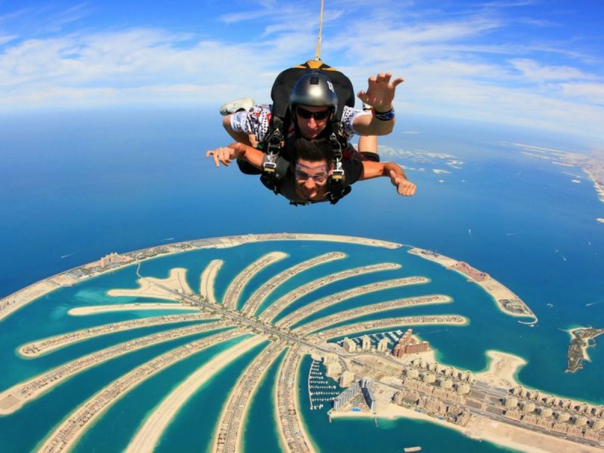 The Ultimate Guide To Skydiving in Dubai - All You Need To Know